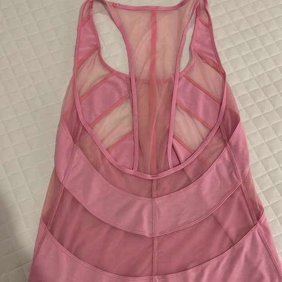 Lululemon mesh top - Picture 7 of 8